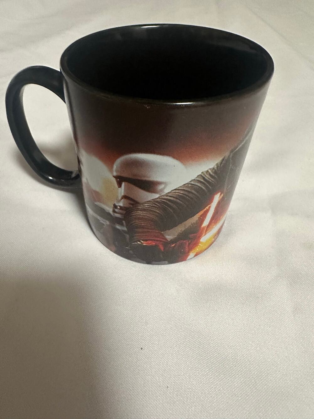 Star Wars kylo Ren and Stormtroopers coffee mug 20 ounce black and red